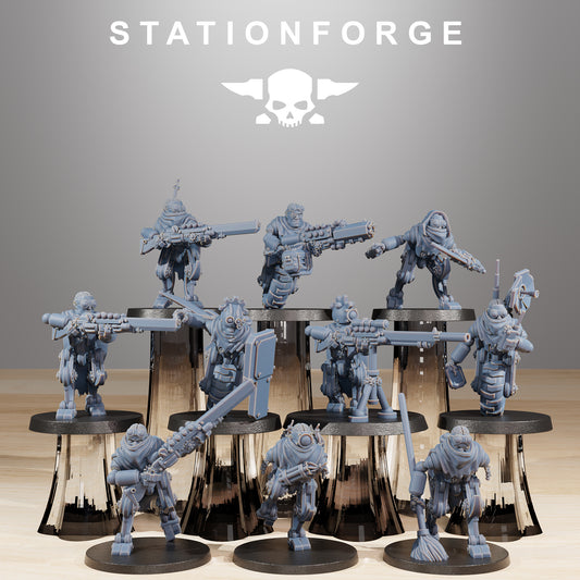 Scavenger Halflings (x10) - by Station Forge - TTRPG - Wargaming - Grimdark