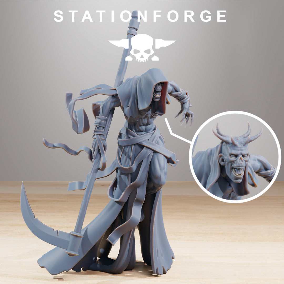 Astronet Void Deity - Compatible with Warhammer 40K - by Station Forge - Tabletop RPG Miniature - Roleplaying 3D Printed Fantasy Mini