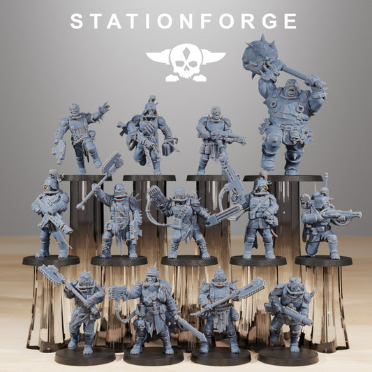 Corrupted Guard The Forsaken - Compatible with Warhammer 40K - by Station Forge - Tabletop RPG Miniature - Roleplaying 3D Printed Fantasy Mini