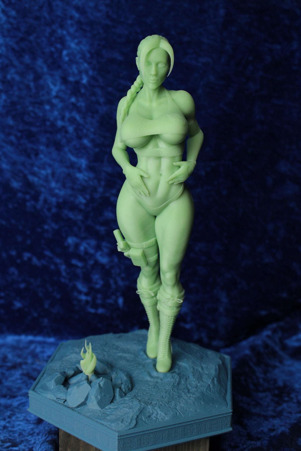 Lara Croft SFW/NSFW Sculpture (75mm to 500mm) - Unassembled/Unpainted/3D Print