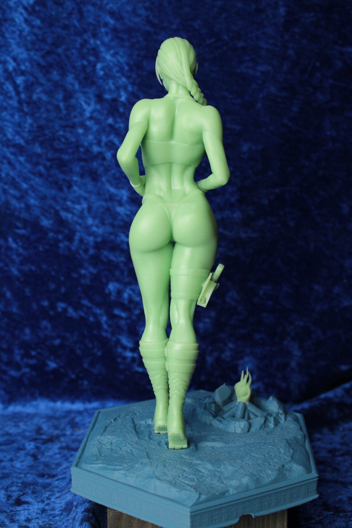 Lara Croft SFW/NSFW Sculpture (75mm to 500mm) - Unassembled/Unpainted/3D Print