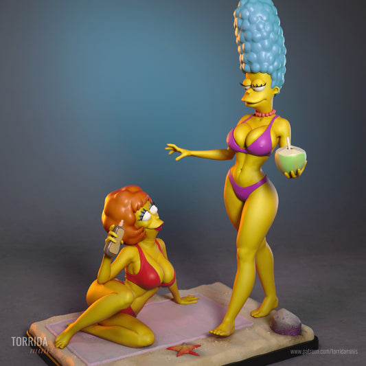 Marge Simpson and Maude Flanders Diorama (75mm to 500mm) - Unassembled/Unpainted/3D Print