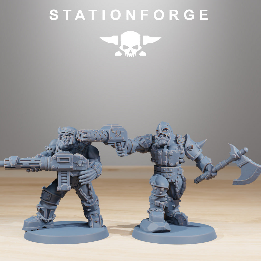 Orkaz Berserkers - Compatible with Warhammer 40K - by Station Forge - Tabletop RPG Miniature - Roleplaying 3D Printed Fantasy Mini