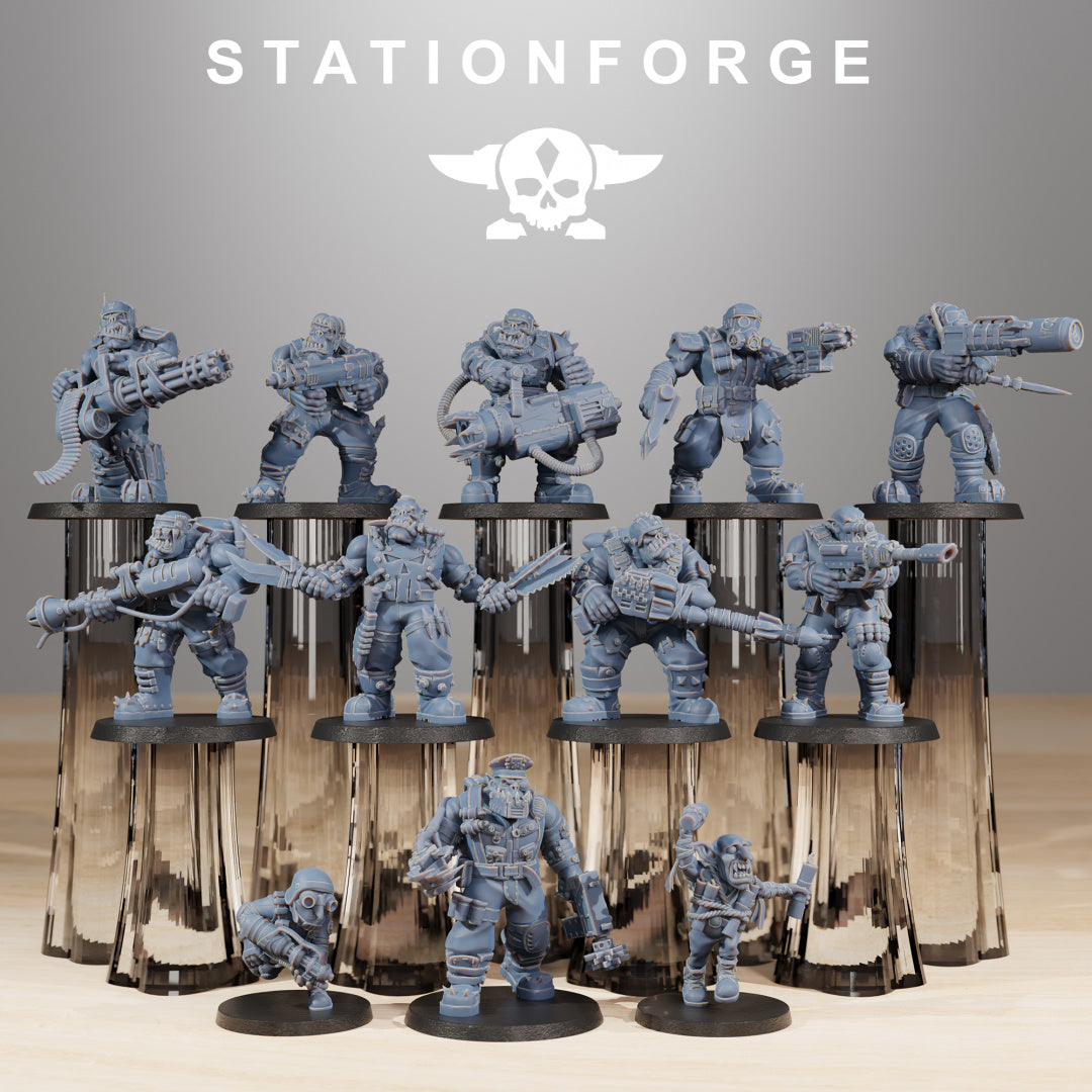 Orkaz Skillers - Compatible with Warhammer 40K - by Station Forge - Tabletop RPG Miniature - Roleplaying 3D Printed Fantasy Mini