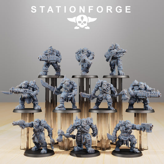 Orkaz Strappaz - Compatible with Warhammer 40K - by Station Forge - Tabletop RPG Miniature - Roleplaying 3D Printed Fantasy Mini