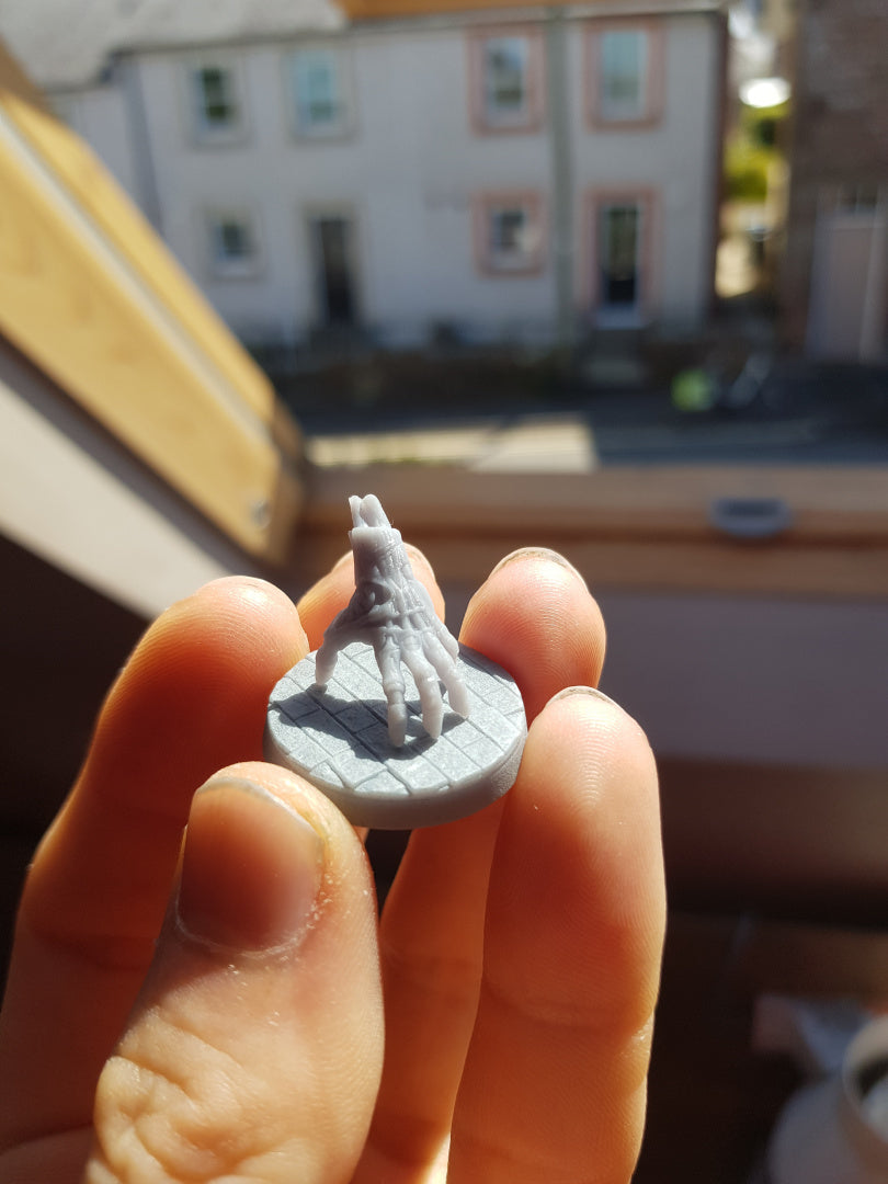 Undead Claw - RPG Miniatures - by Cursed Forge - Tabletop RPG Miniature - Roleplaying 3D Printed Fantasy Mini