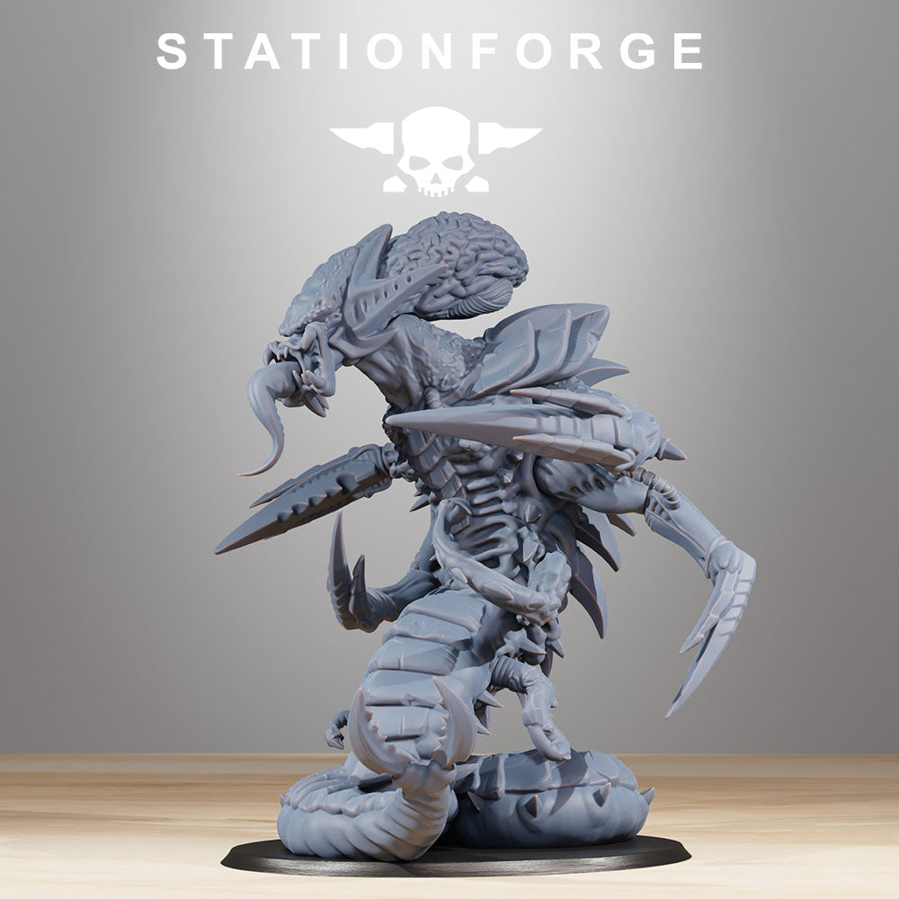 Xenarid Brainiac - Compatible with Warhammer 40K - by Station Forge - Tabletop RPG Miniature - Roleplaying 3D Printed Fantasy Mini