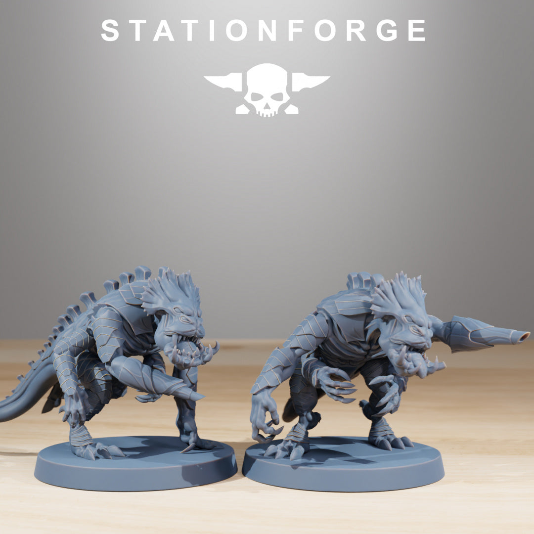 Xenarid Infantry - Compatible with Warhammer 40K - by Station Forge - Tabletop RPG Miniature - Roleplaying 3D Printed Fantasy Mini