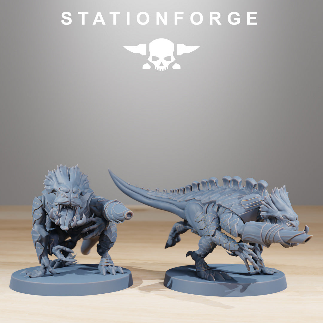 Xenarid Infantry - Compatible with Warhammer 40K - by Station Forge - Tabletop RPG Miniature - Roleplaying 3D Printed Fantasy Mini