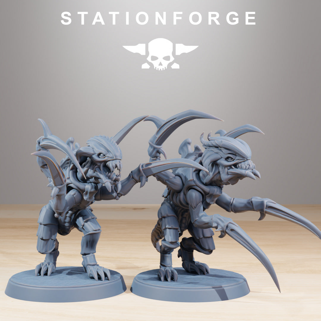 Xenarid Infantry Melee Unit - Compatible with Warhammer 40K - by Station Forge - Tabletop RPG Miniature - Roleplaying 3D Printed Fantasy Mini