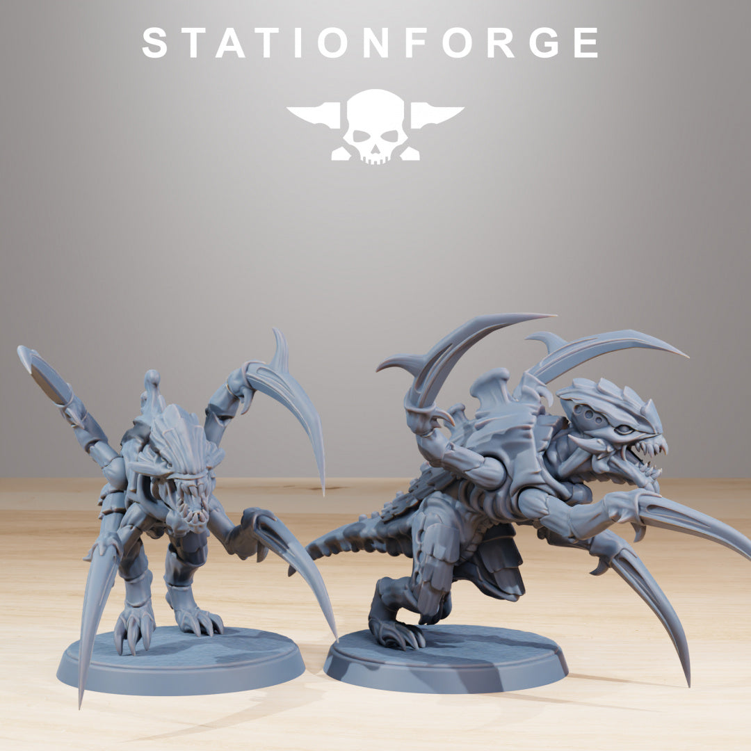 Xenarid Infantry Melee Unit - Compatible with Warhammer 40K - by Station Forge - Tabletop RPG Miniature - Roleplaying 3D Printed Fantasy Mini