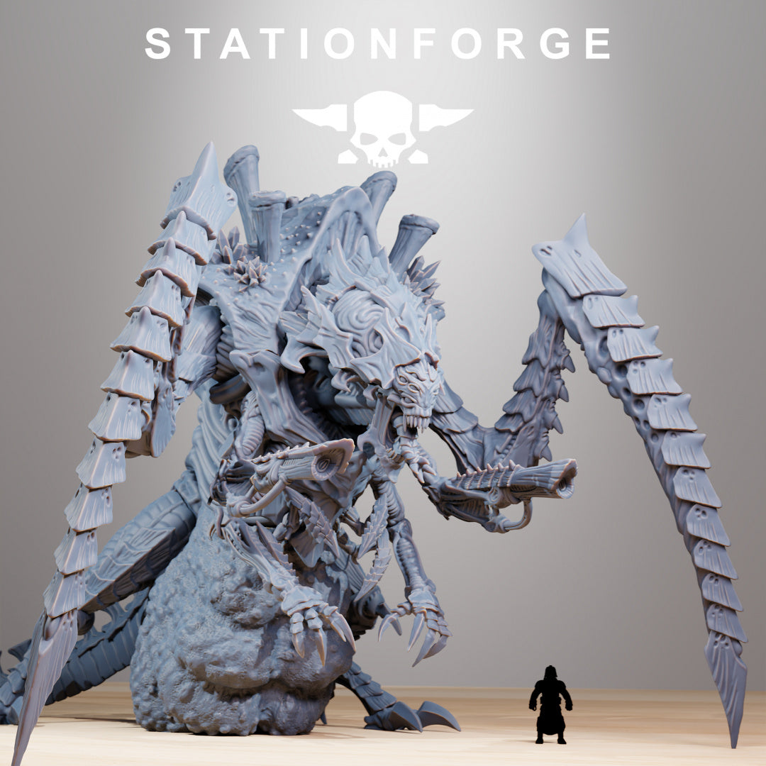 Xenarid Queen V1 - Hive Titan - Compatible with Warhammer 40K - by Station Forge - Tabletop RPG Miniature - Roleplaying 3D Printed Fantasy Mini