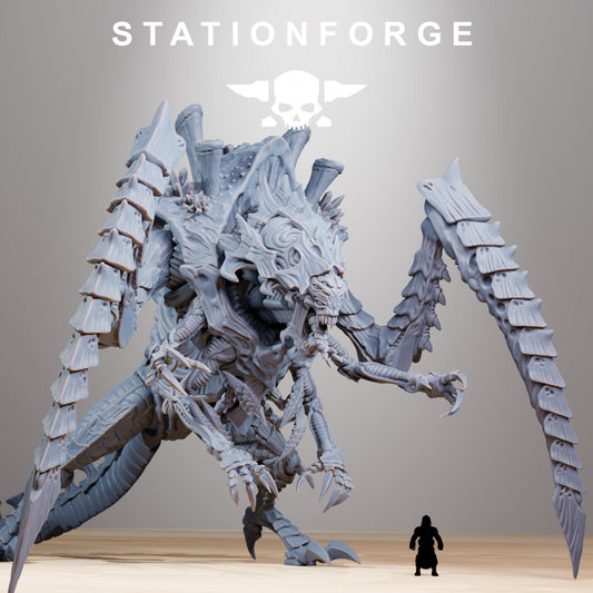 Xenarid Queen V2 - Hive Titan - Compatible with Warhammer 40K - by Station Forge - Tabletop RPG Miniature - Roleplaying 3D Printed Fantasy Mini