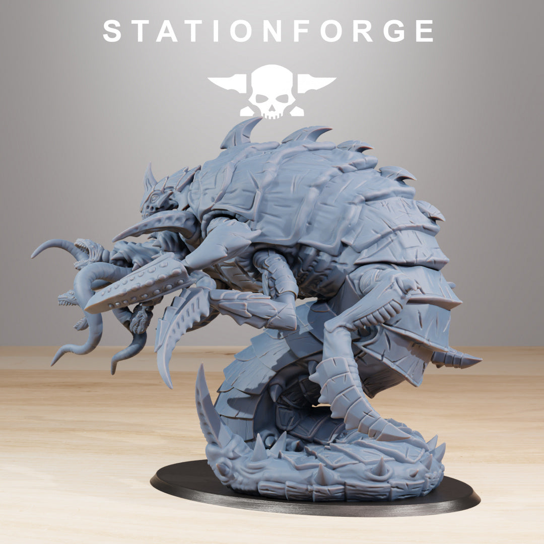 Xenarid Sentinel - Compatible with Warhammer 40K - by Station Forge - Tabletop RPG Miniature - Roleplaying 3D Printed Fantasy Mini