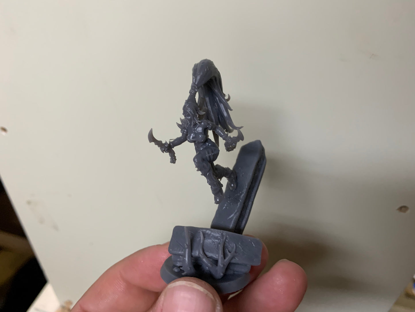 Liliya, The Master Gladiator -TTRPG/Wargaming/GrimDark/ Compatible with Warhammer 40K - by Imperium Art Miniatures- Tabletop RPG Miniature - Roleplaying 3D Printed Fantasy Mini